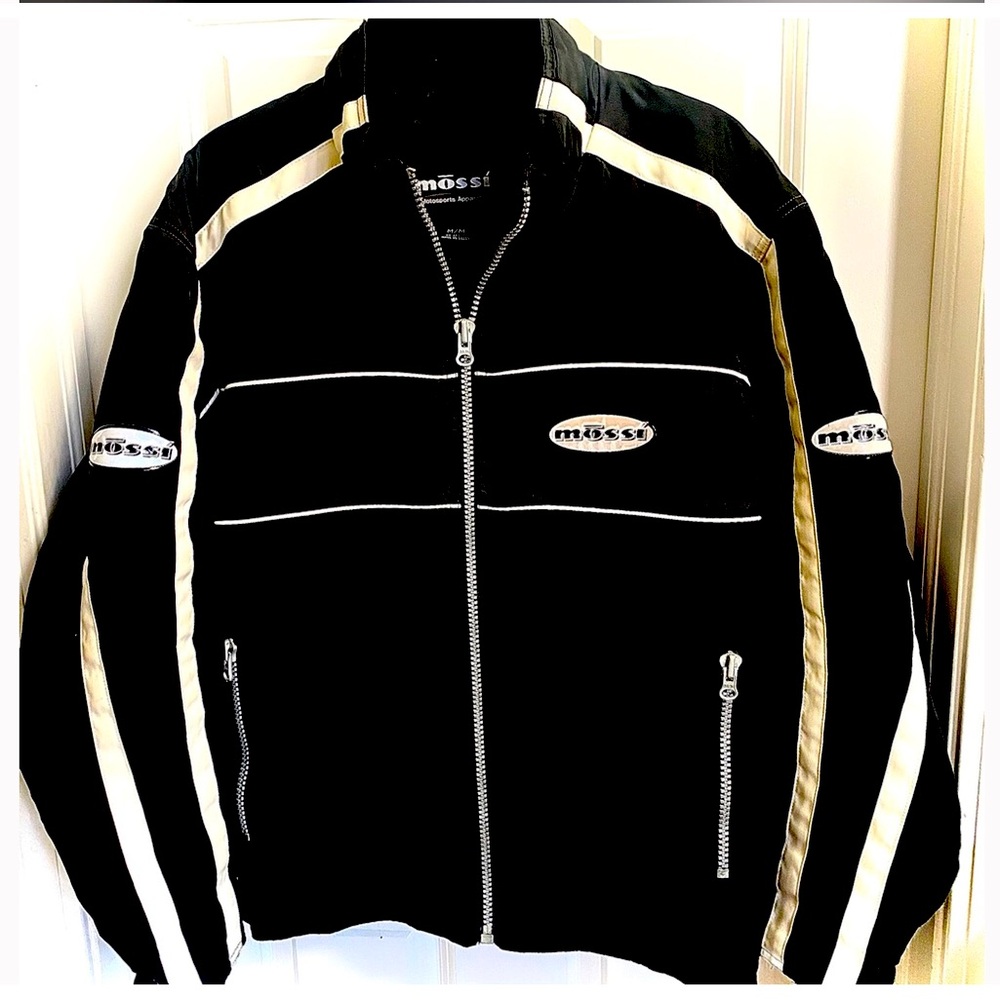 Mossi Black and White Performance Jacket with Aerodynamic Design